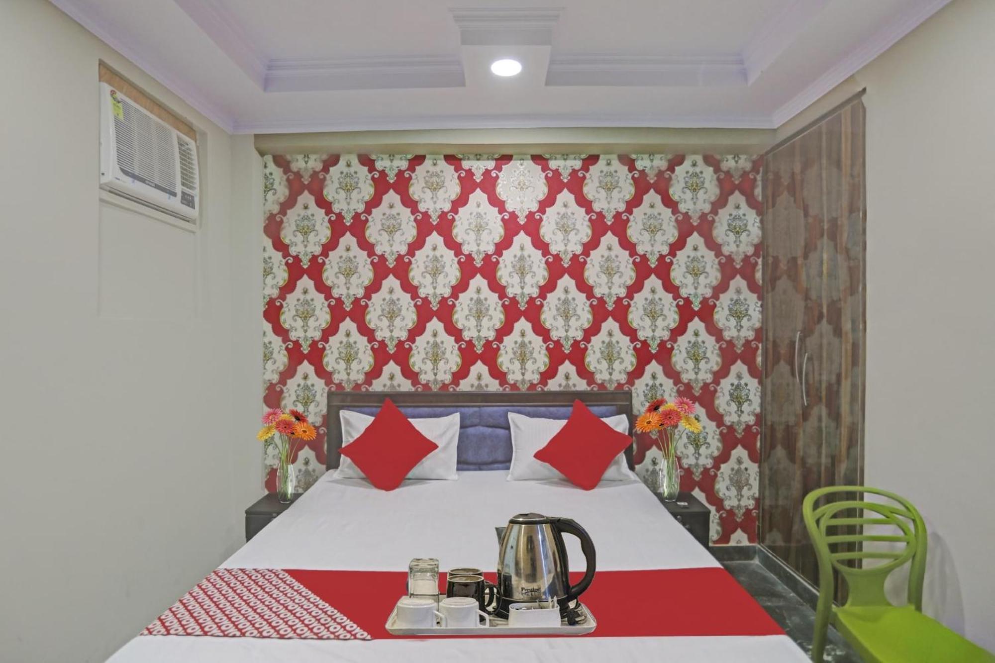 OYO 88010 Hotel Metro Inn Kālkāji Devi Esterno foto