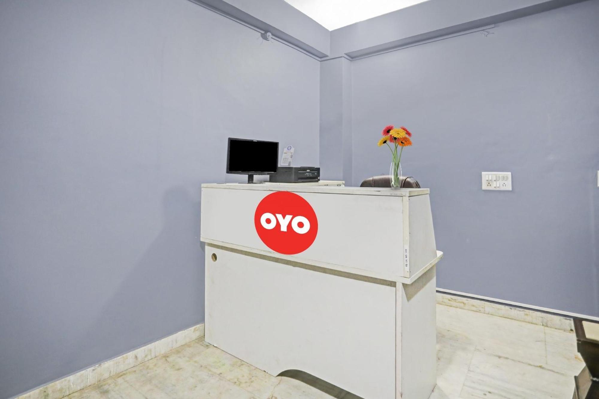 OYO 88010 Hotel Metro Inn Kālkāji Devi Esterno foto