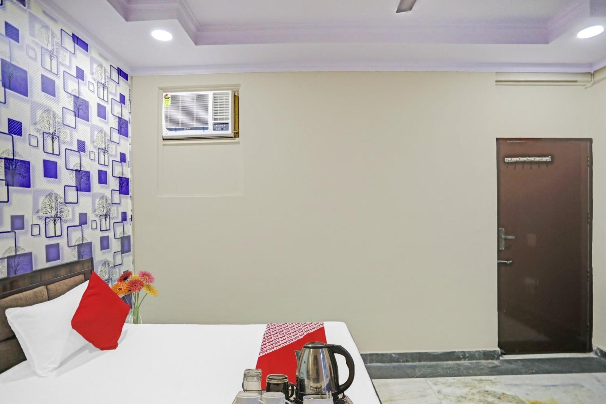 OYO 88010 Hotel Metro Inn Kālkāji Devi Esterno foto